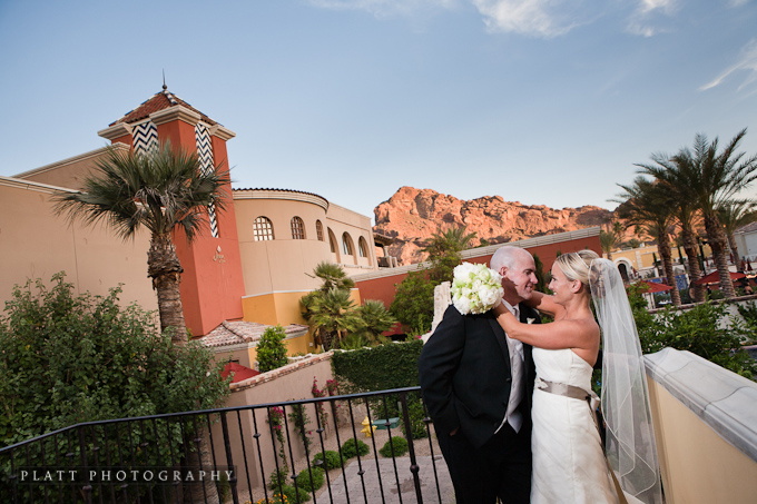 Portraits: Flowers by Amy's Floral Design: Wedding Photography at the Montelucia in Paradise Valley (Scottsdale) Arizona
