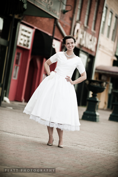 bride portrait in the streets of Shreveport Louisiana