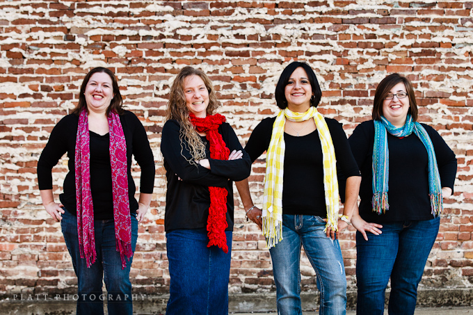 Four women friends portrait photography (1)