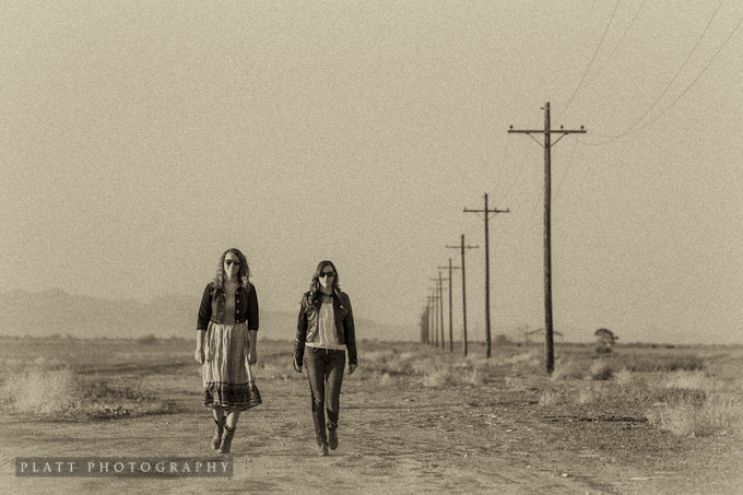 Senior portraits of twins in Chandler Arizona Desert (2)