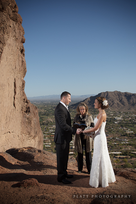 Wedding Photography on Camelback Mountain in Scottsdale Arizona (14) A Wedding on the top of camelback mountain in scottsdale arizona. (14)