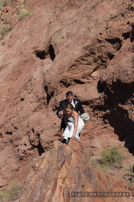 Wedding Photography on Camelback Mountain in Scottsdale Arizona (11) A Wedding on the top of camelback mountain in scottsdale arizona. (11)