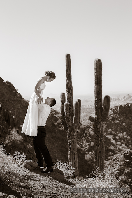 Wedding Photography on Camelback Mountain in Scottsdale Arizona (8) A Wedding on the top of camelback mountain in scottsdale arizona. (8)