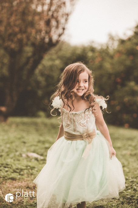 Autumn Children's portrait in grove of trees in Gilbert Arizona (7)